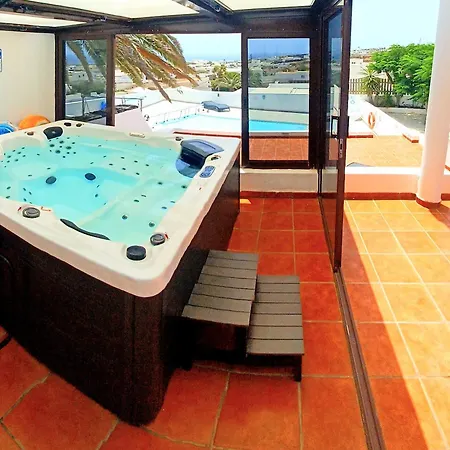 Vista Mar I, Meerblick, 360 Qm, Heated Pool, Hot Tube, Roof Terrace, Gaming Room, Wifi *