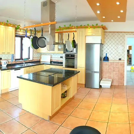 Vista Mar I, Meerblick, 360 Qm, Heated Pool, Hot Tube, Roof Terrace, Gaming Room, Wifi Villa *